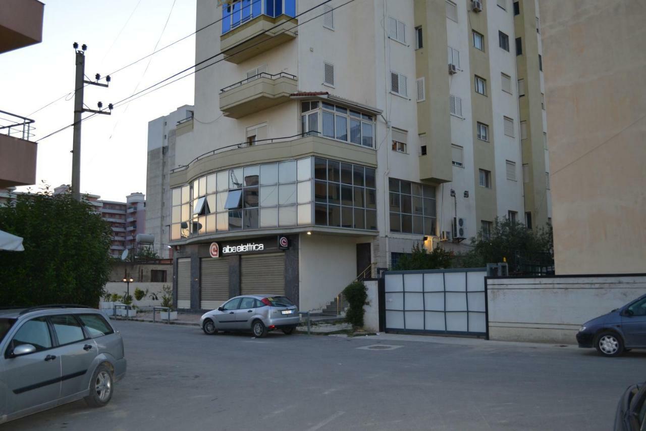 Penthouse Terrace 4 Bedrooms Apartment Vlorë Exterior foto